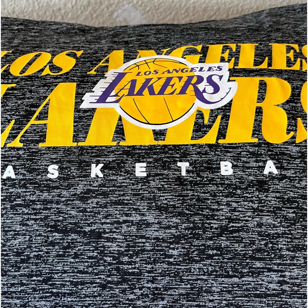 Lakers Polyester Shirt, size XL .  NWT